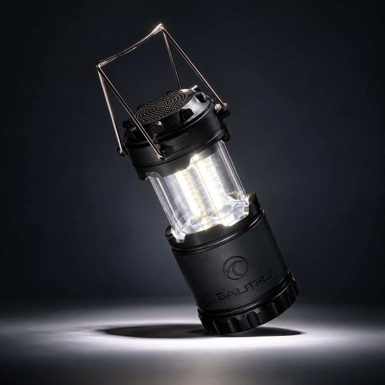 Altavoz lámpara Ingenio extendido con la luz LED encendida